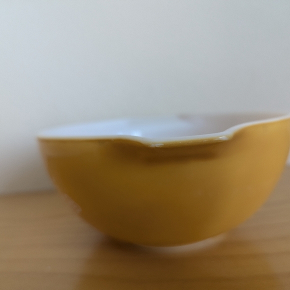 Set Of 2 Vintage Pyrex Cinderella Butterfly Gold And White Bowls #442 #441 - Picture 7 of 16